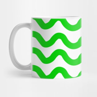 Green horizontal wavy lines pattern Mug